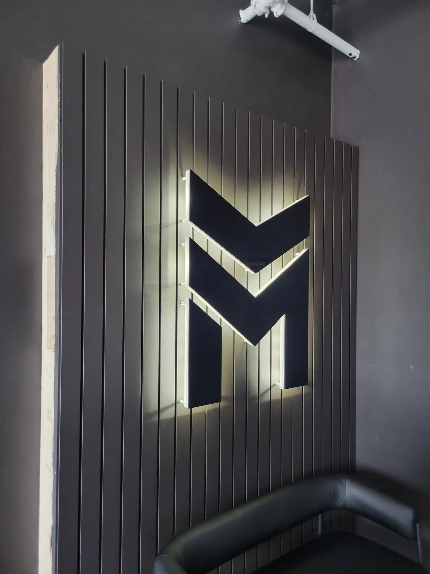 LED Channel Letters for Hilliard Retail Buildings — Zealot Signs work in Hilliard, Ohio