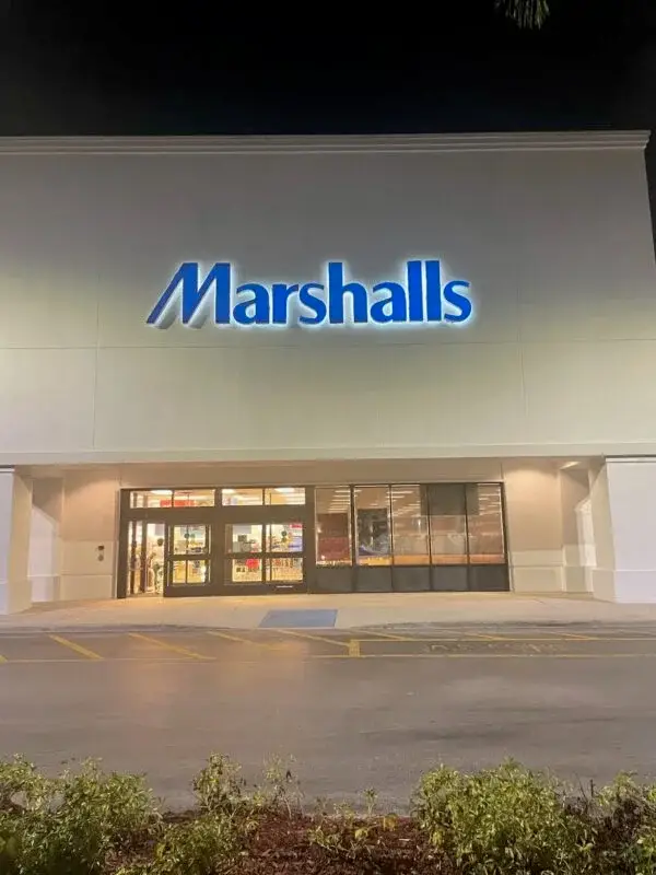 Commercial Sign Repair in Columbus, Ohio — Zealot Signs work in Columbus, Ohio